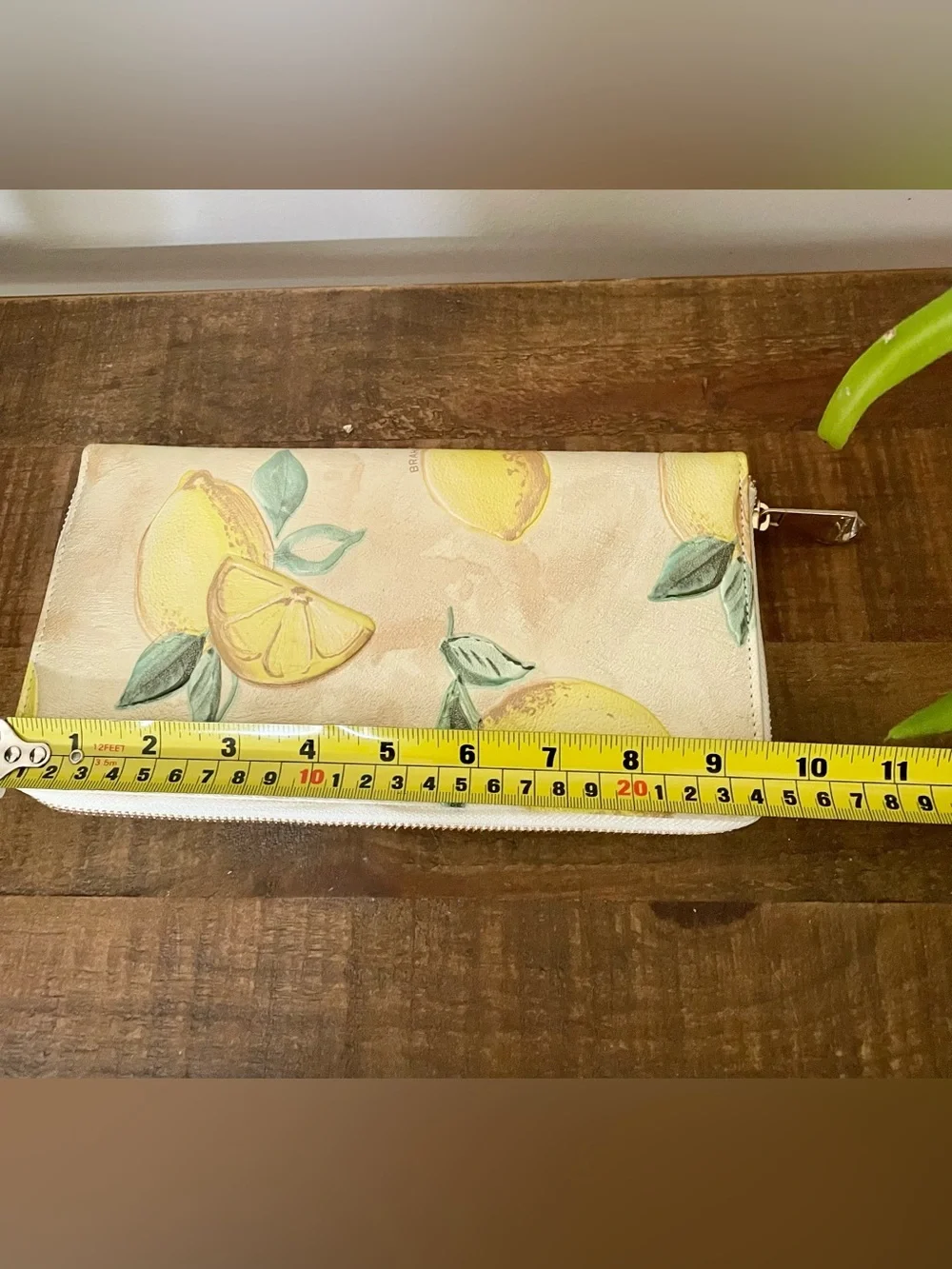 NWOT-Brahmin Desert Amalfi Skyler Zip Around Travel Wallet Wristlet Citrus Embos